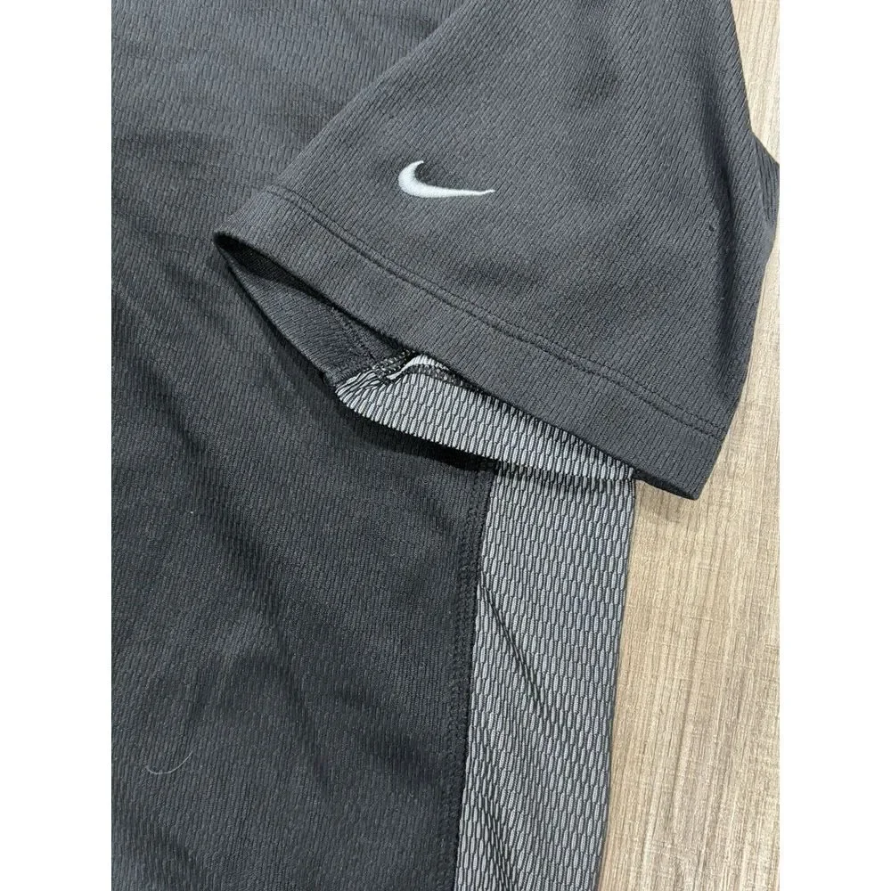 Nike Performance Fit Dri Short Sleeve Size XL Polo Shear Strip On‎ Back